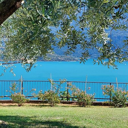 Casa Vacanze Perla Del Lago Domaso Bagian luar foto
