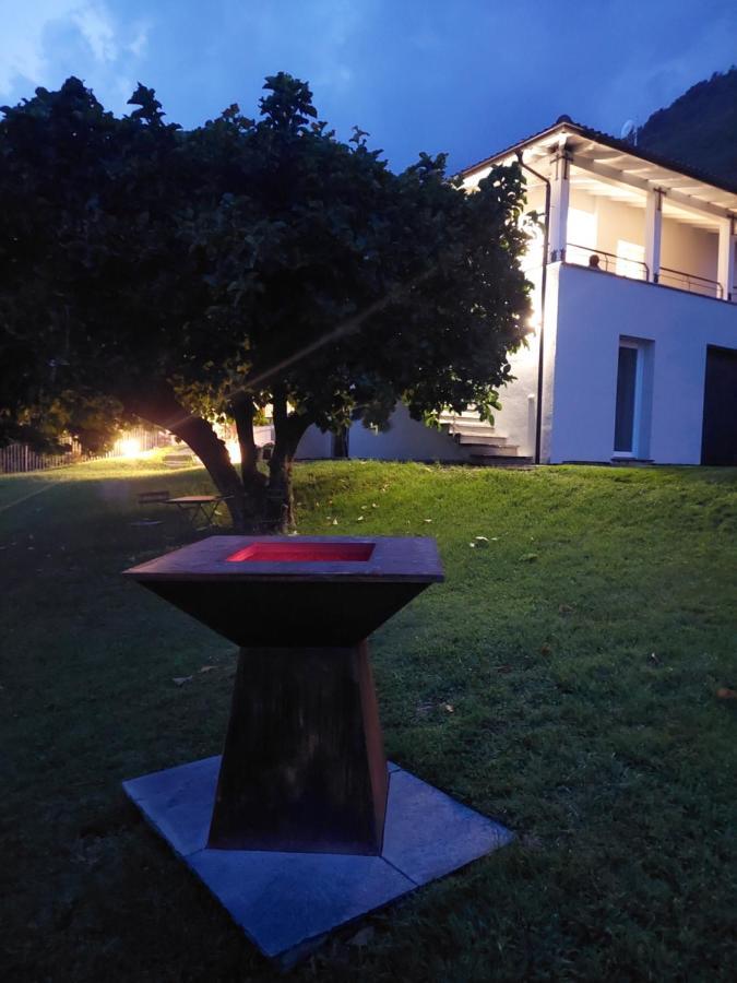 Casa Vacanze Perla Del Lago Domaso Bagian luar foto