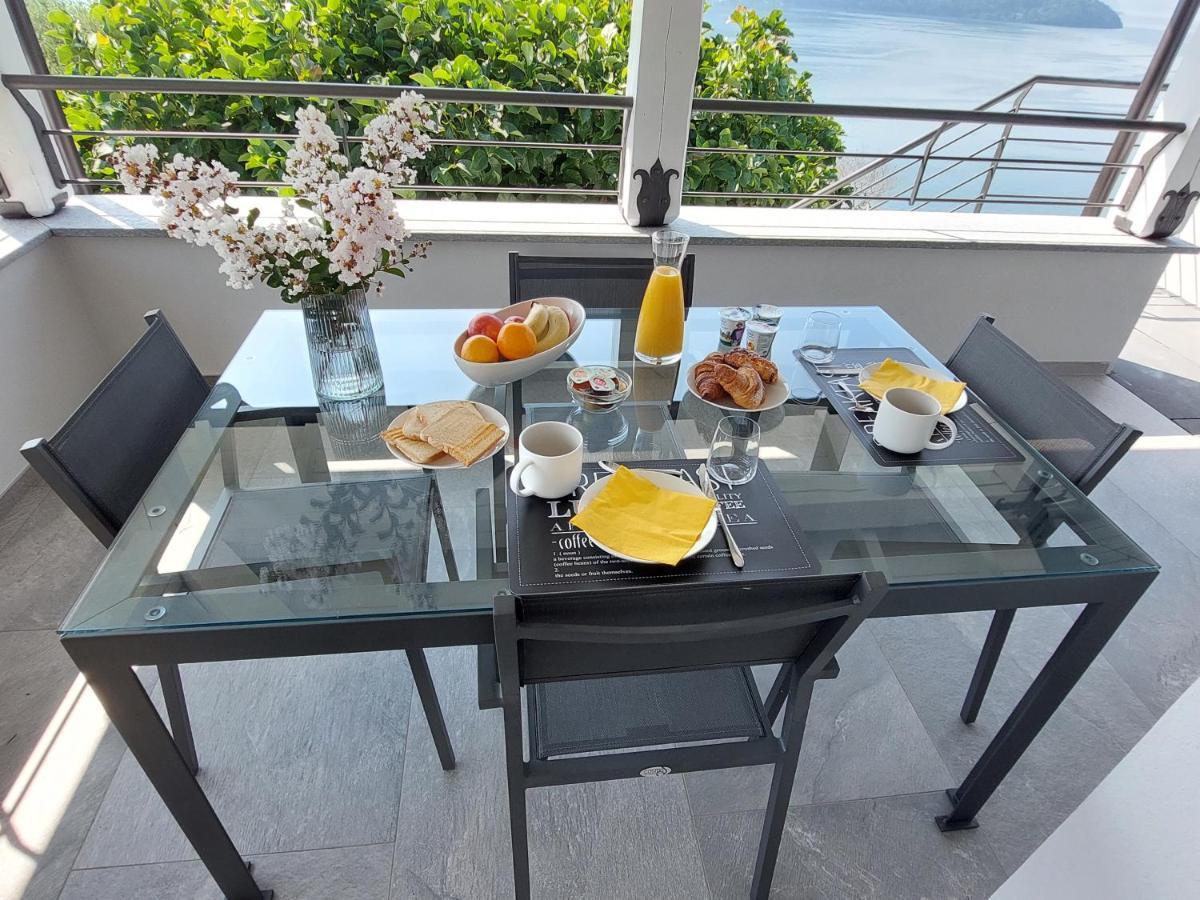Casa Vacanze Perla Del Lago Domaso Bagian luar foto